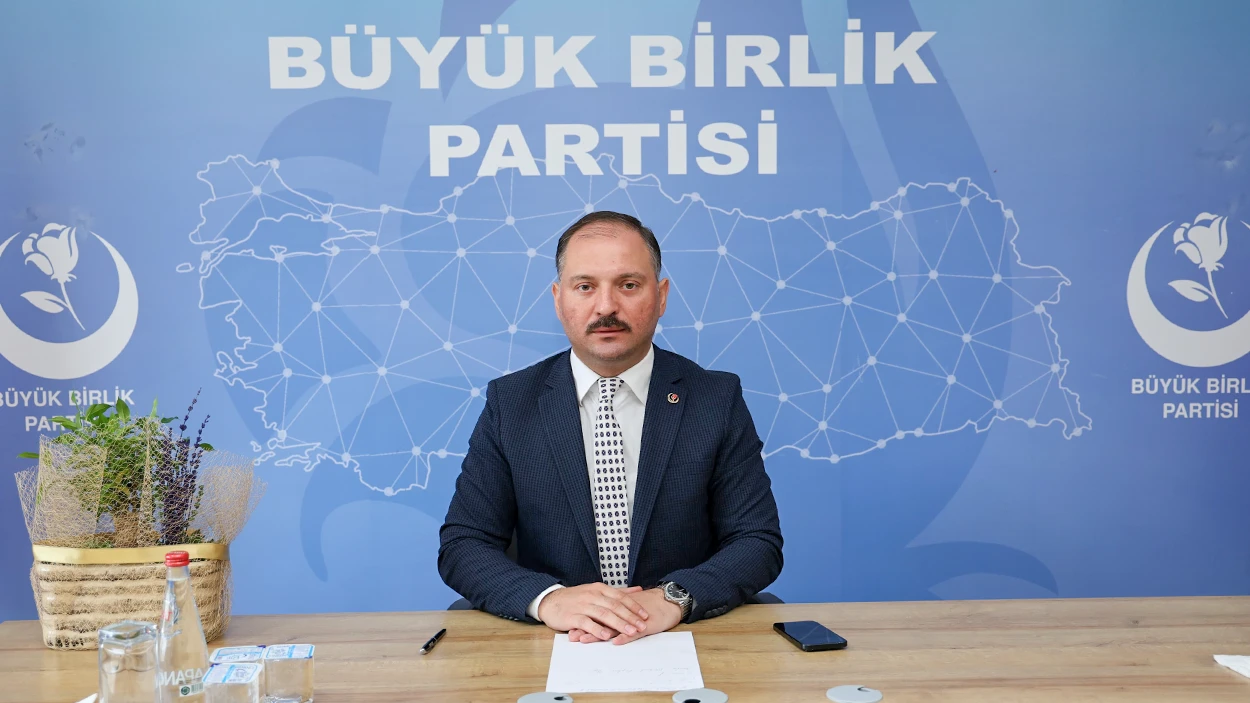 Küpçü’den Gündeme Dair Net Mesajlar